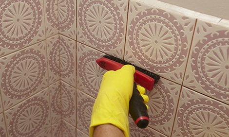 https://www.simplyspotless.com.au/wplive/wp-content/uploads/2019/06/How-to-Clean-Grout.jpg
